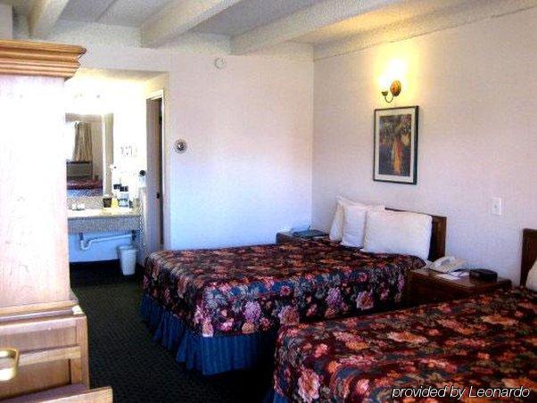 Santa Fe Inn - Пуебло Екстер'єр фото